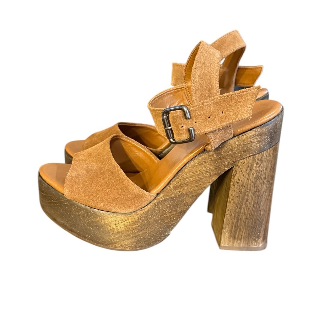 Lulu's Tan Platform Sandals - Picture 3 of 8
